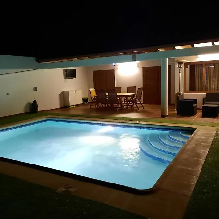 Casa Montes 펜션